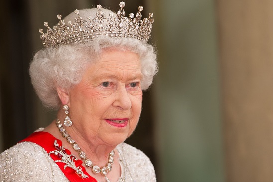 “Queen Elizabeth (95) is no longer allowed to go out alone”