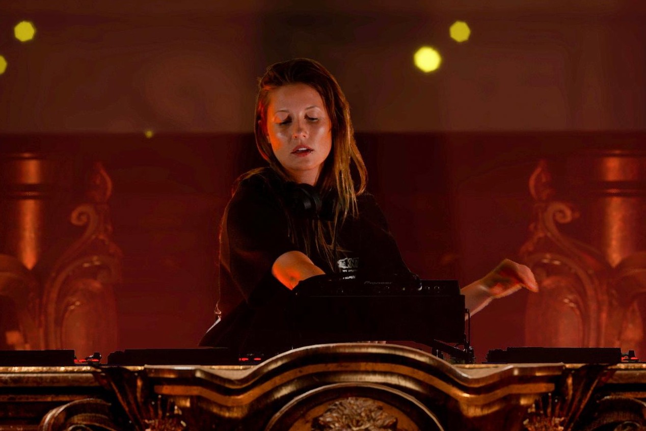 Charlotte de Witte again voted best techno DJ in … (Ghent)