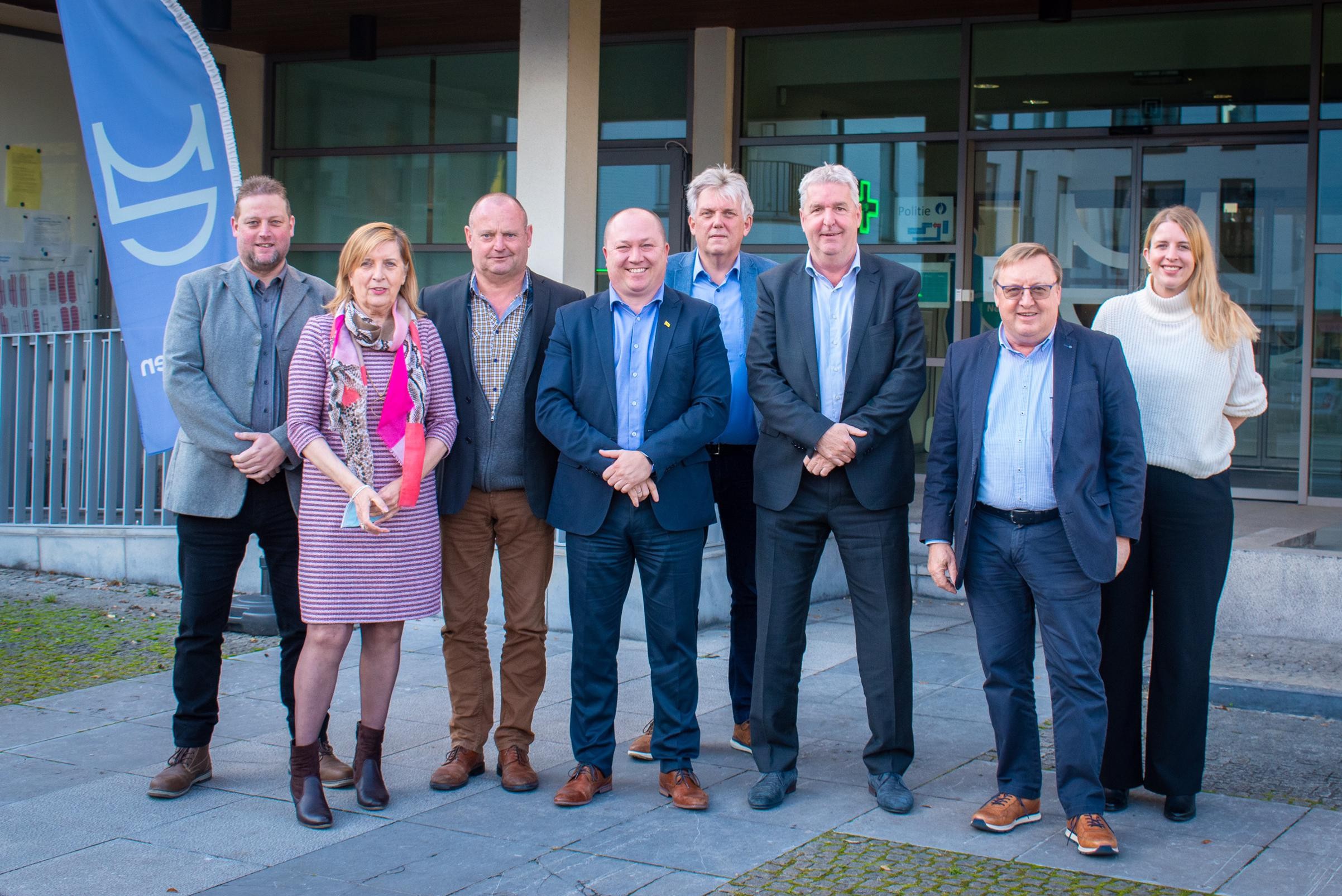 Gouverneur Jan Spooren Brengt Werkbezoek Machelen Het Nieuwsblad