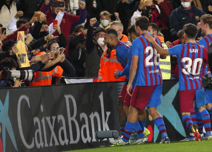 Tijdperk-Xavi start positief: Barcelona swingt nog lang niet, komt goed weg, maar wint wel derby van Espanyol