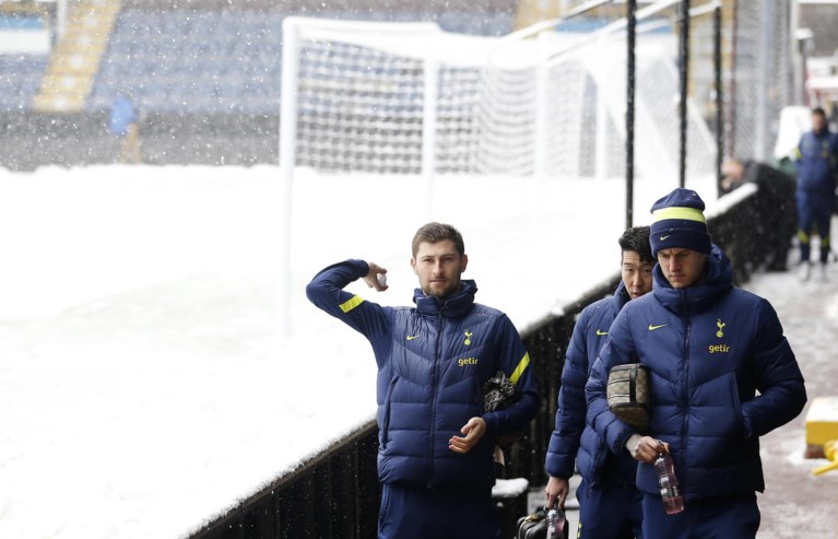 Winter op Turf Moor: Premier League-wedstrijd tussen Tottenham en Burnley uitgesteld wegens hevige sneeuwval