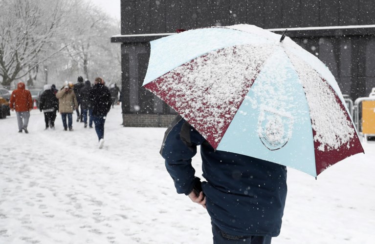 Winter op Turf Moor: Premier League-wedstrijd tussen Tottenham en Burnley uitgesteld wegens hevige sneeuwval