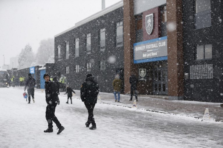 Winter op Turf Moor: Premier League-wedstrijd tussen Tottenham en Burnley uitgesteld wegens hevige sneeuwval