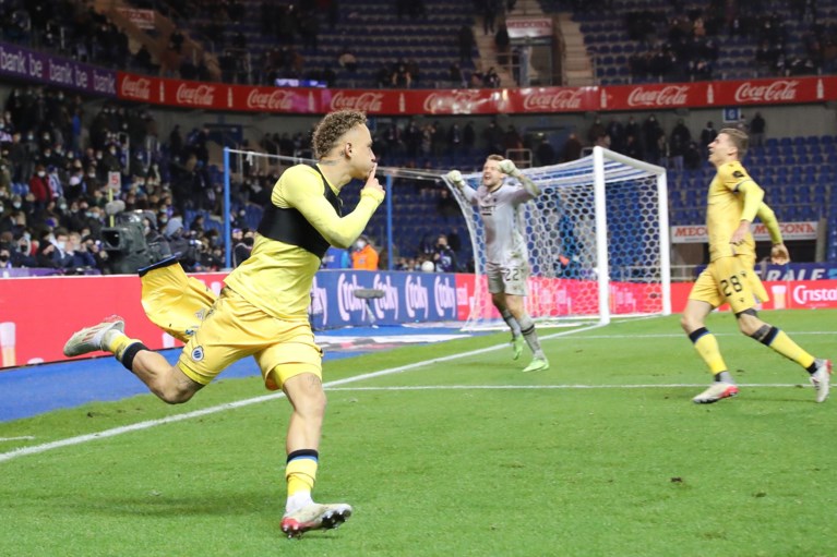 Mignolet en Lang zorgen voor Brugs feest: Club Brugge schakelt KRC Genk uit na strafschopthriller