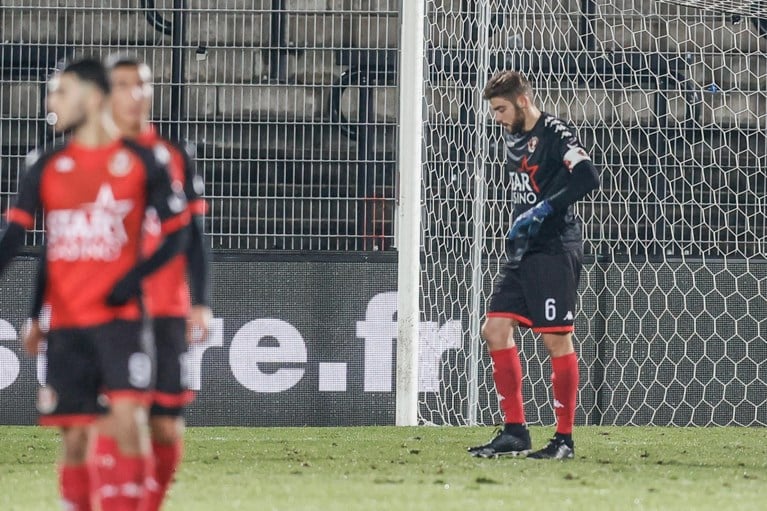 Anderlecht is een decemberploeg: sterk paars-wit smeert Seraing forfaitscore aan en houdt top vier in het vizier