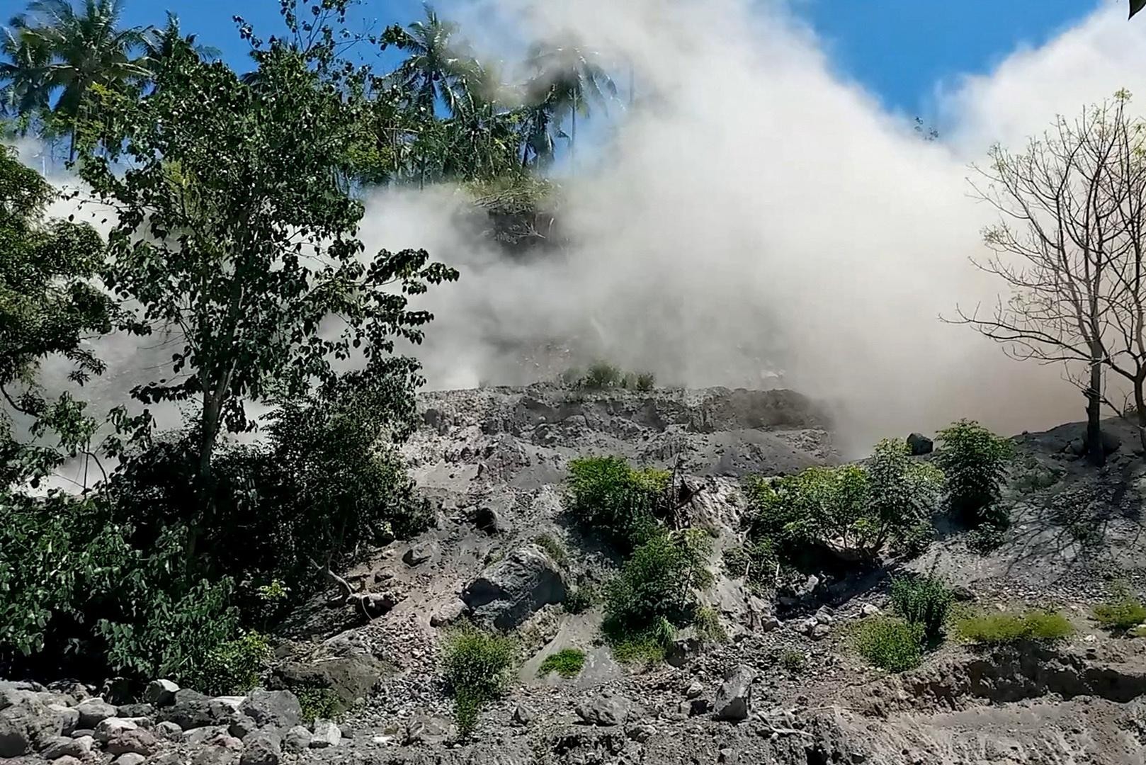 Gempa berkekuatan 7,3 di Indonesia timur, peringatan tsunami dinaikkan