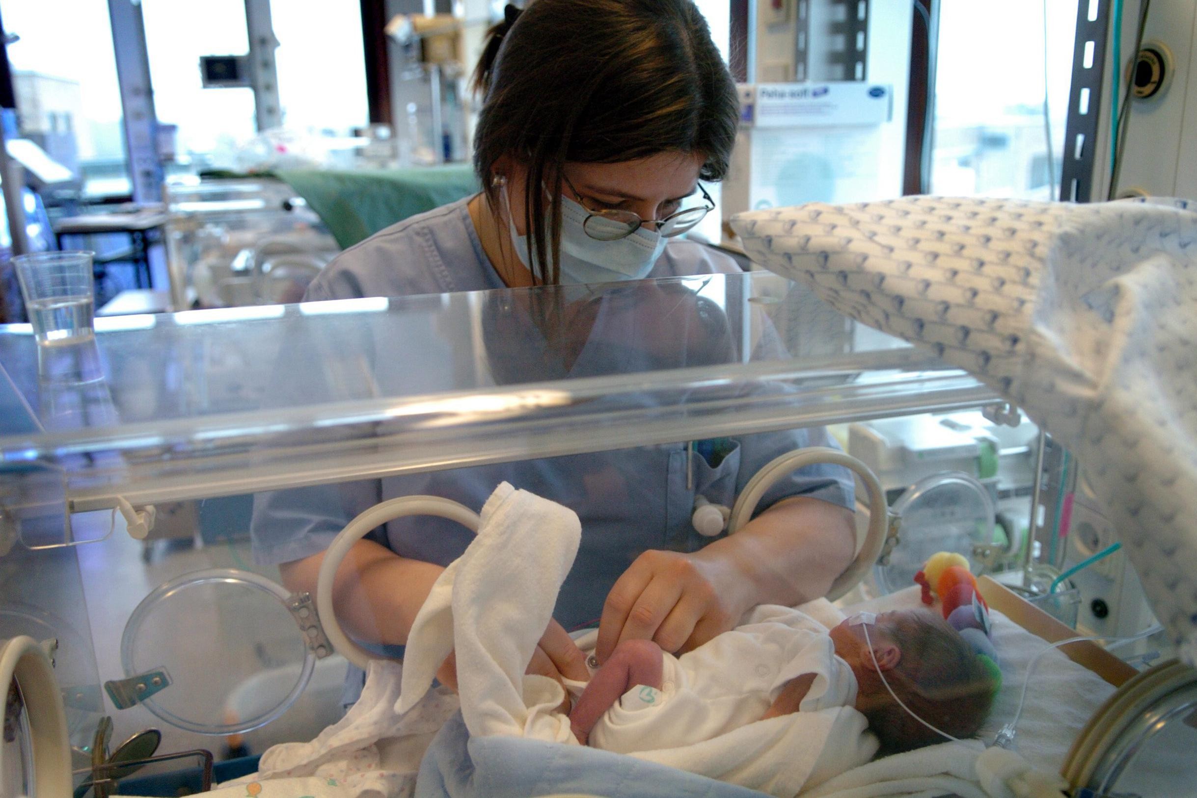 More children born much too early because mom has to go on a ventilator: “Children often lie alone for weeks”