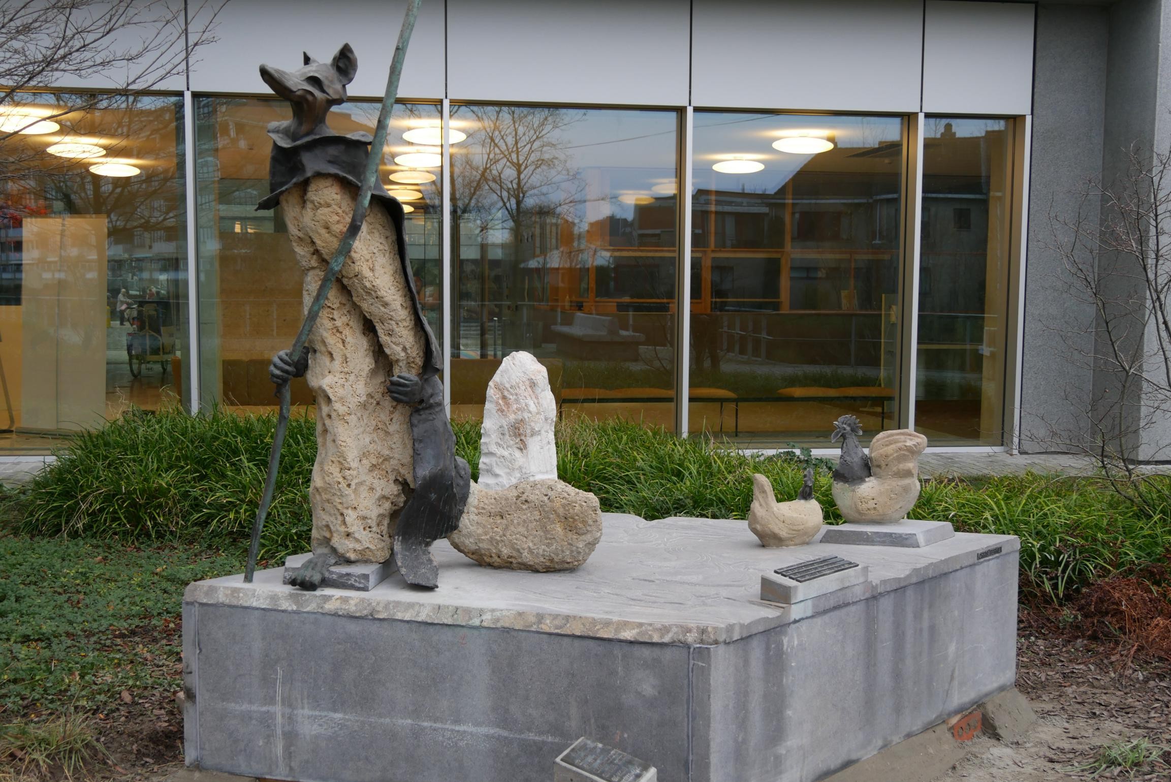 Standbeeld van Reynaert De Vos duikt weer op in straatbeeld (Deinze