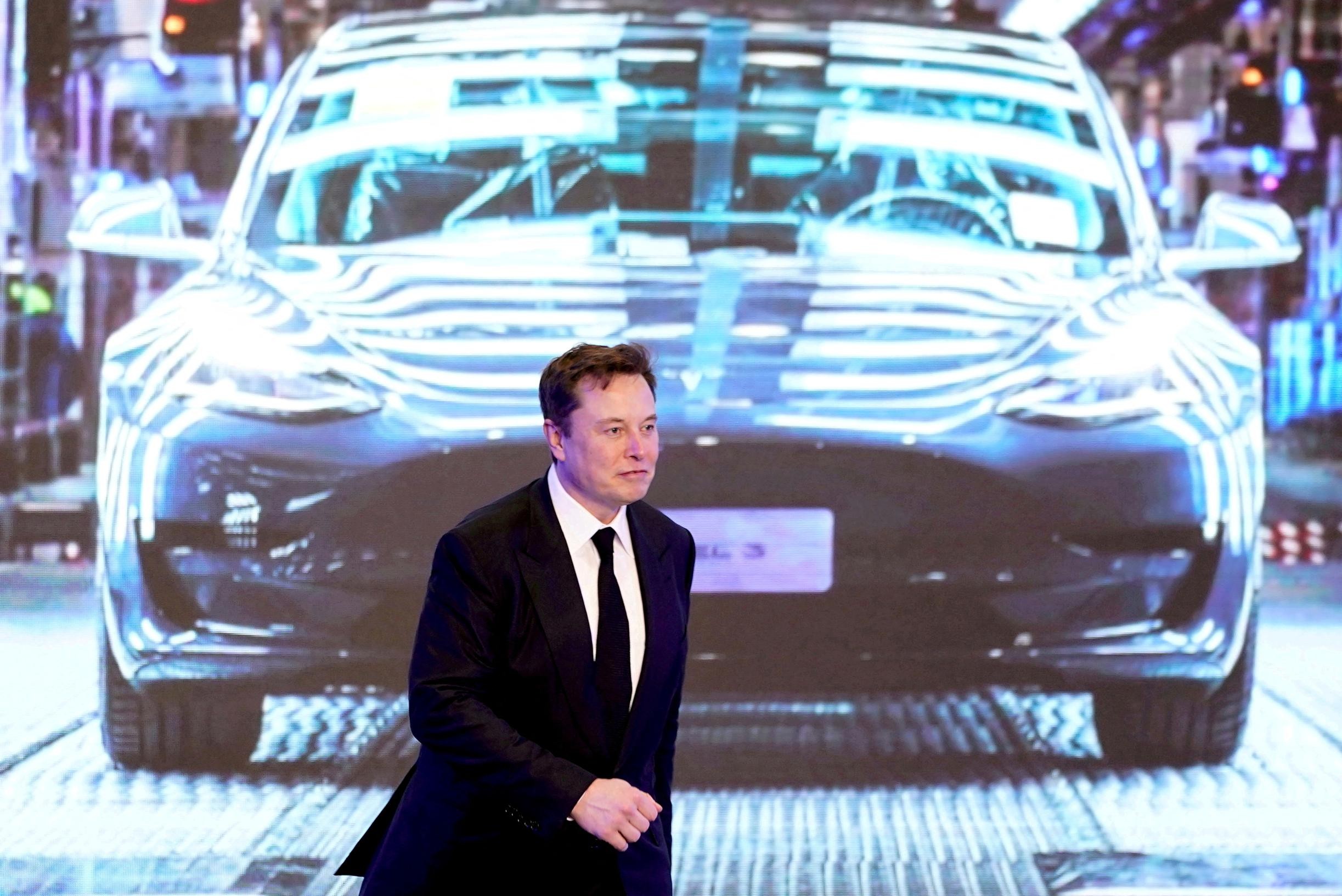 Elon Musk sells more than half a billion dollars worth of Tesla shares