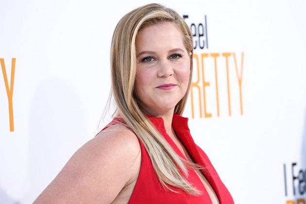 Amy Schumer has fillers removed