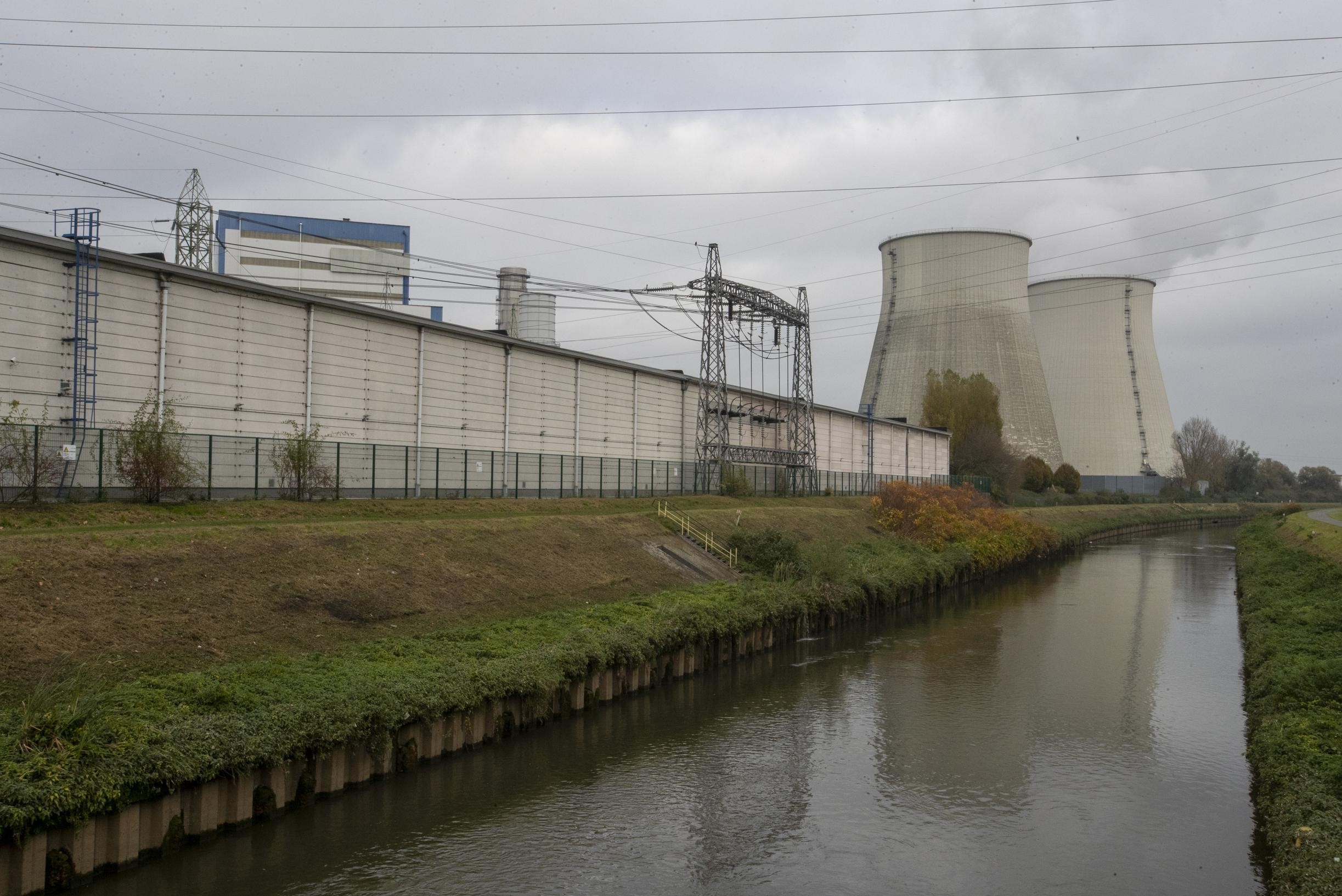 Why does Europe put natural gas and nuclear energy on the list of ‘green energy sources’?  And what does that mean for controversial gas-fired Vilvoorde?