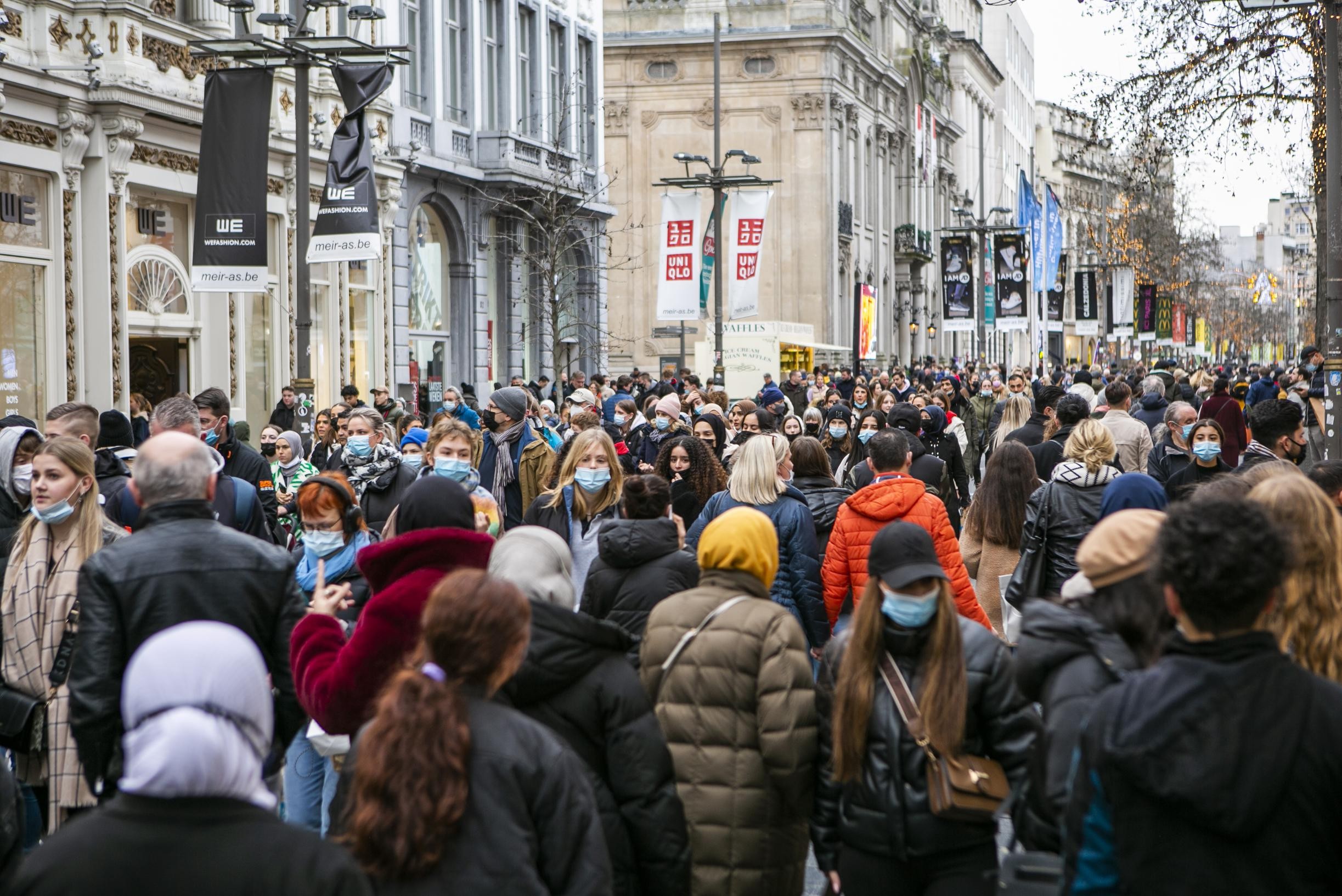 35 percent more infections in the Netherlands and that while our northern neighbors come to shop en masse