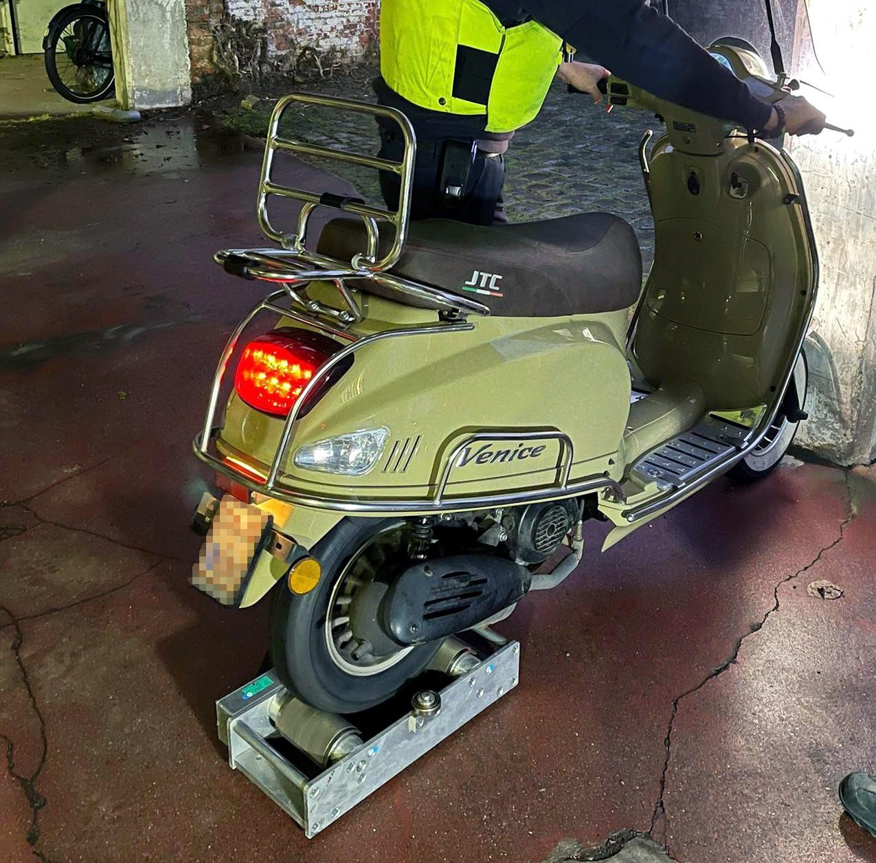 Politie vat 16-jarige hardrijder dankzij TikTok (Antwerpen) | Het  Nieuwsblad Mobile