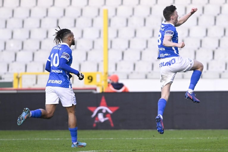 Racing Genk haalt in prima pot voetbal 2-0-achterstand op en houdt in de strijd om de top acht Cercle op vijf punten