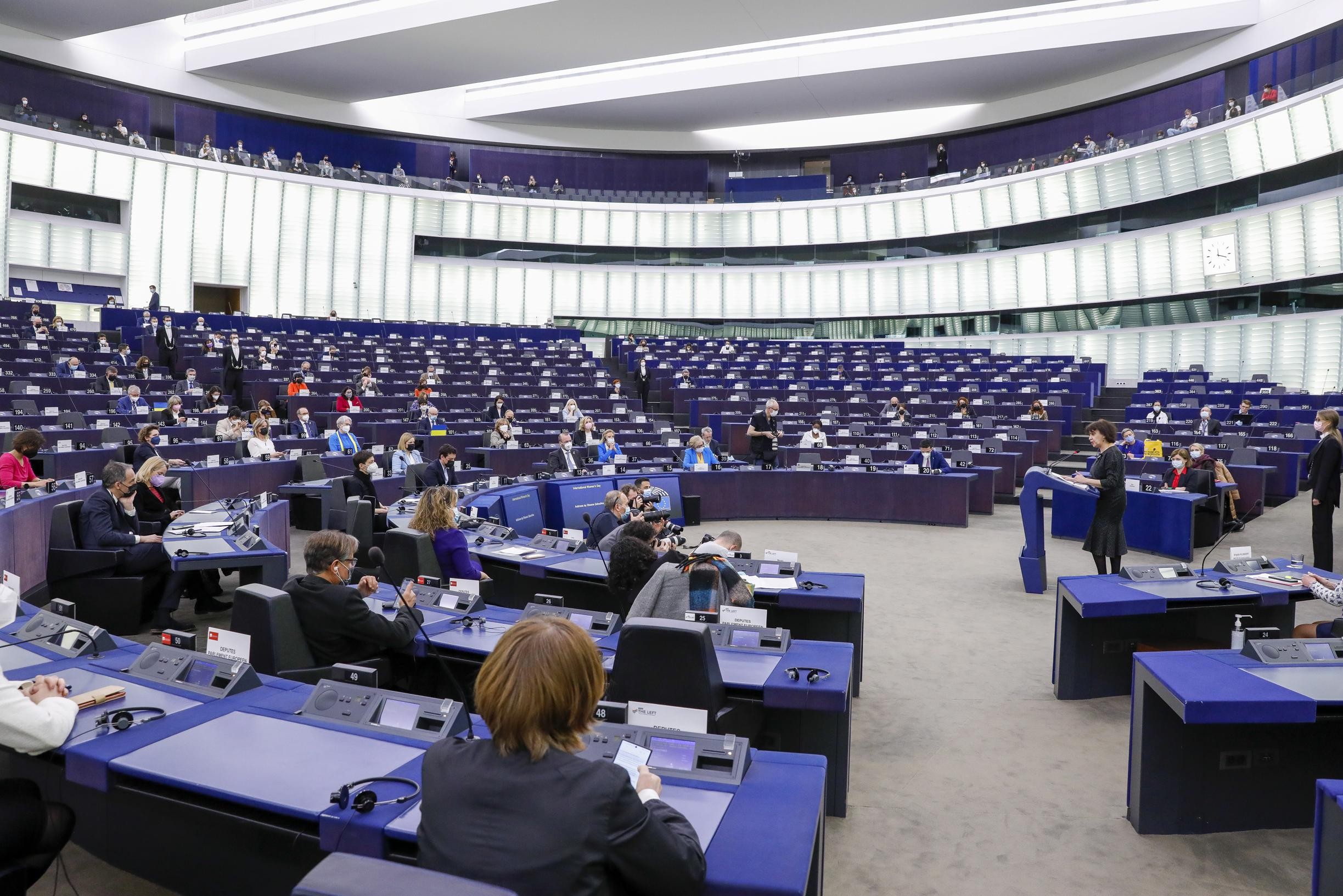 European Parliament plagued by foreign spies, and State Security must do something about it