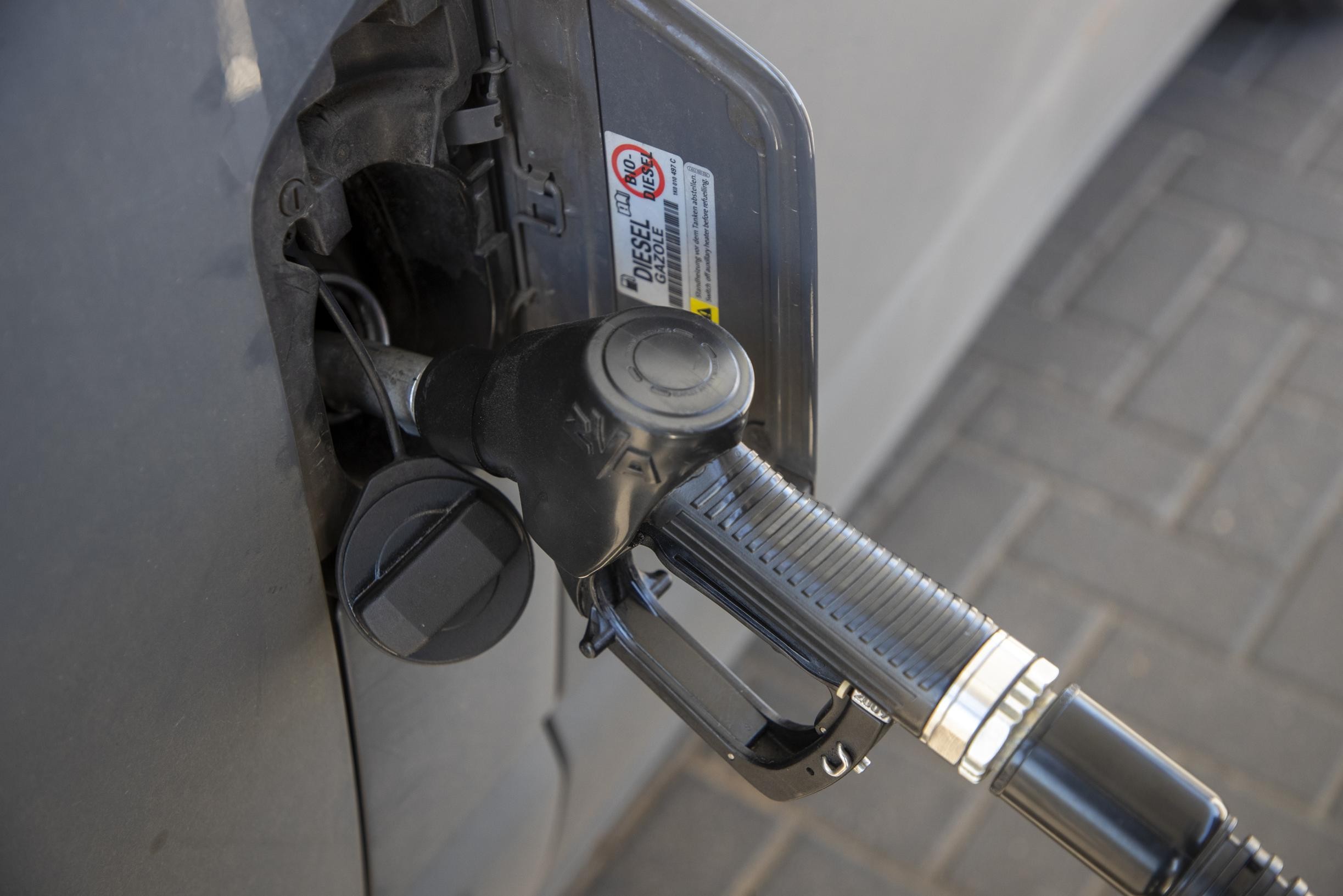 Diesel price rises again on Thursday, there is no longer any sign of excise duty reduction