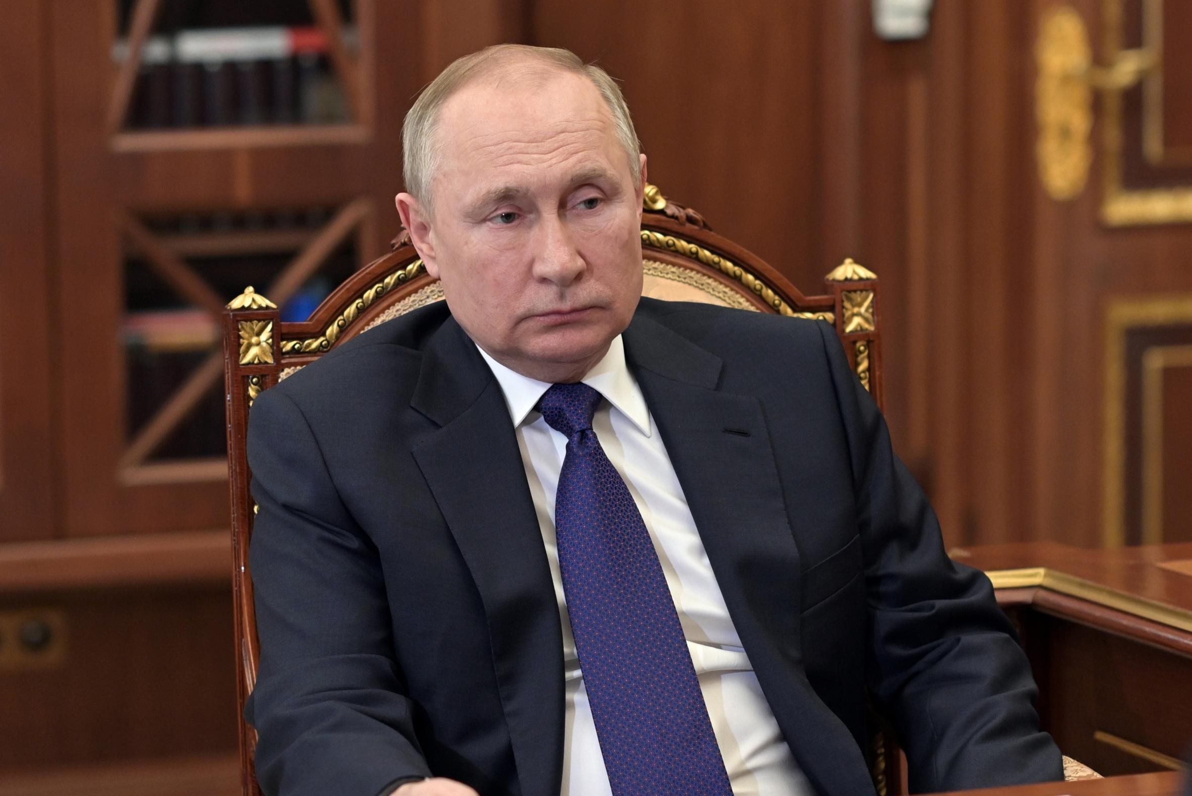 Putin tightens rules on spreading “false information” even further