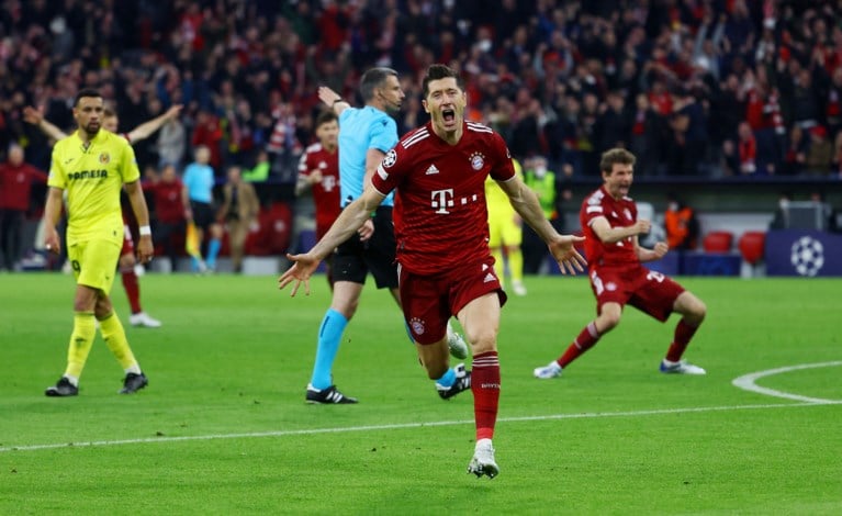 Reuzendoder velt nu ook Rekordmeister: Villarreal schakelt Bayern uit