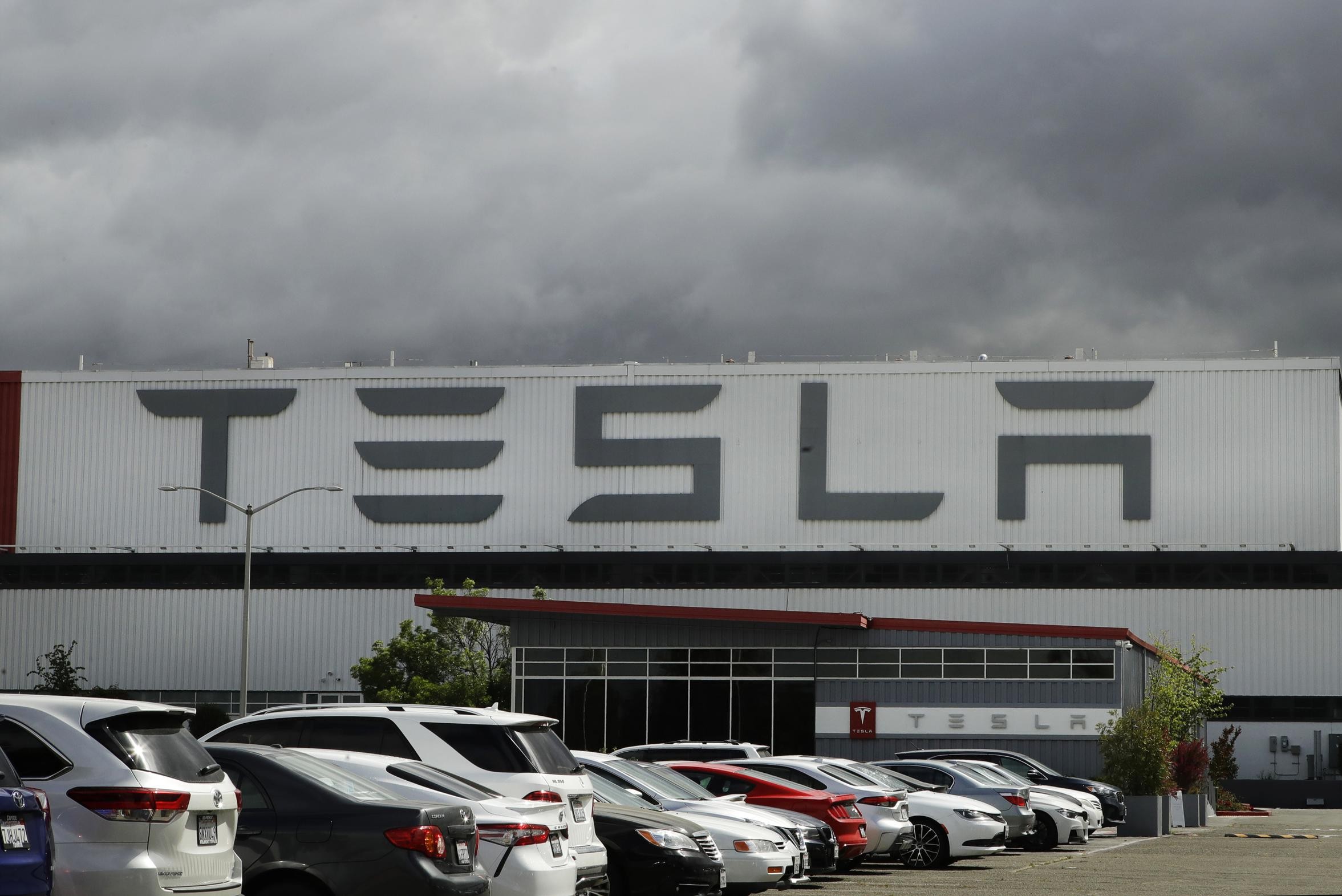 Compensation for black Tesla employee reduced by 2 million