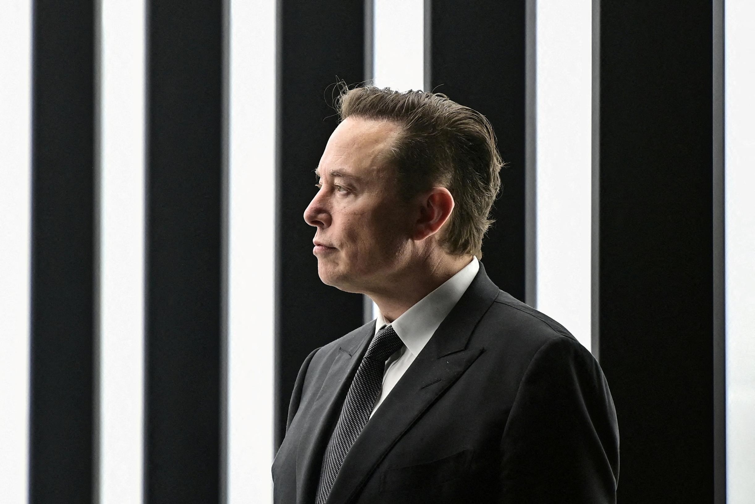 Elon Musk wants to completely take over Twitter: Tesla CEO makes offer of $ 43 billion