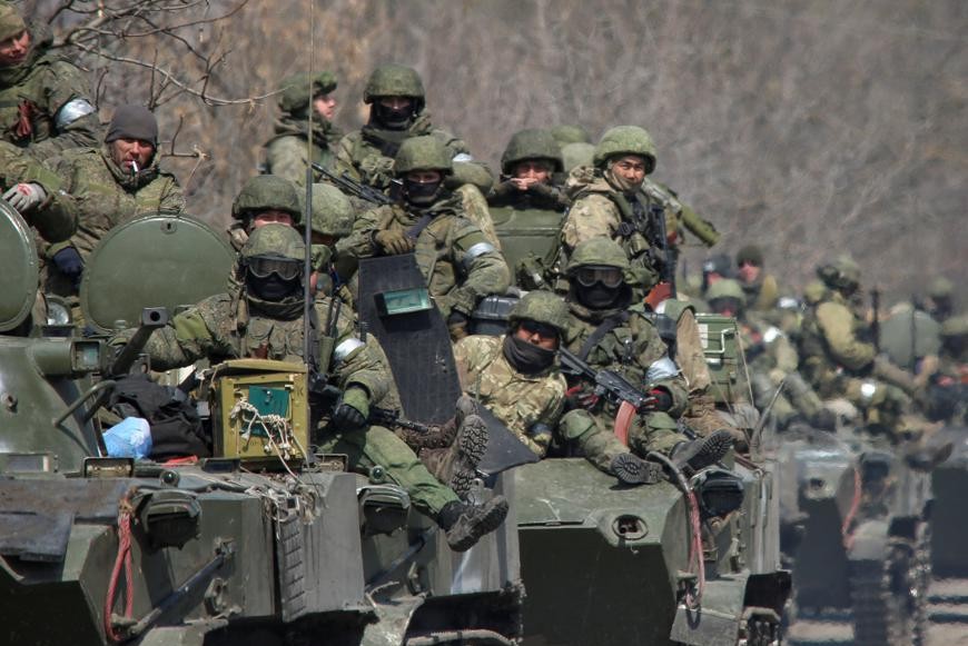 Governor Luhansk: “Tens of thousands of Russian soldiers are ready for offensive”