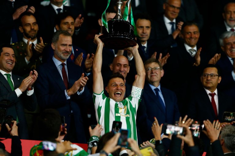 Sprookje in Spanje: afscheidnemende Joaquin (40) wint met Real Betis na 17 jaar opnieuw Copa del Rey