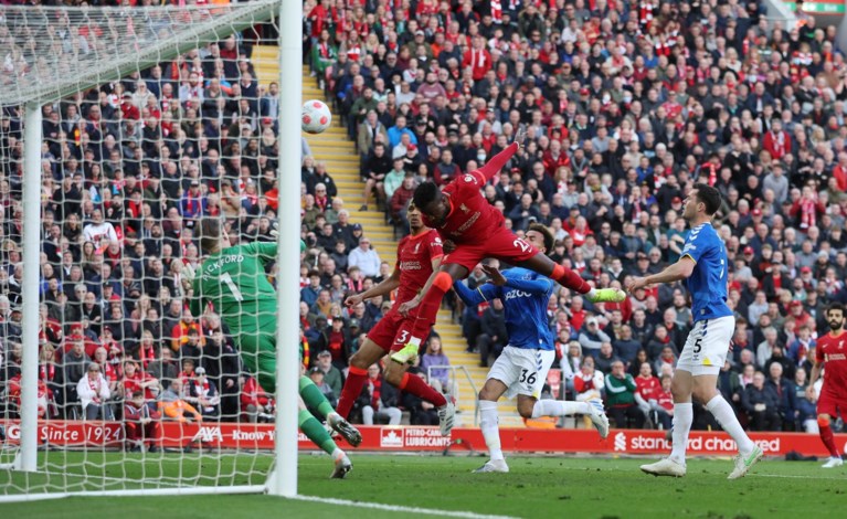 Jürgen Klopp alweer lyrisch over Origi na winning goal in derby: “Hij is een legende op en naast het veld”