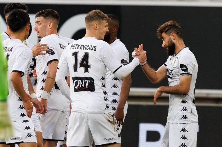 Daan Heymans bezorgt Charleroi nog overwinning tegen AA Gent na doelpunt in blessuretijd