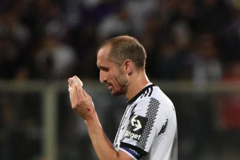 Je verzint het niet: Giorgio Chiellini bloedend vervangen in zijn allerlaatste wedstrijd voor Juventus