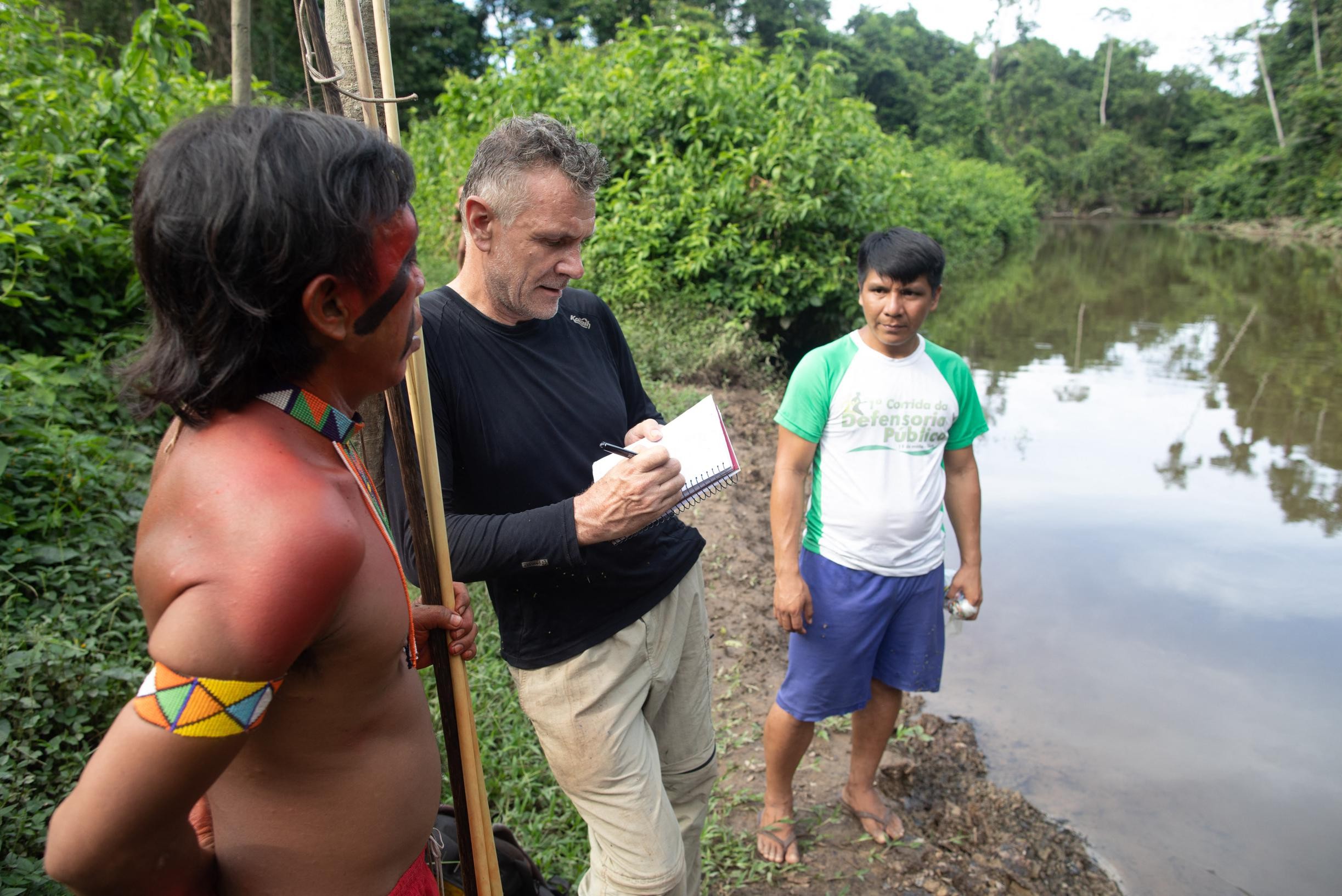 “Resti umani” trovati nella giungla amazzonica durante la ricerca di un giornalista scomparso