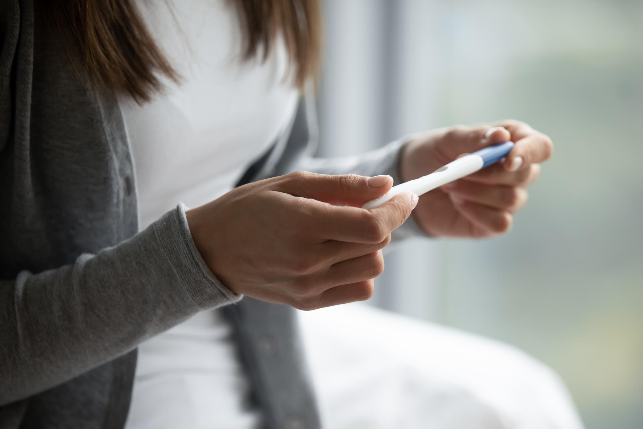 Nederlandse gynaecoloog verwekte zeker drie kinderen bij patiëntes Het Nieuwsblad Mobile foto