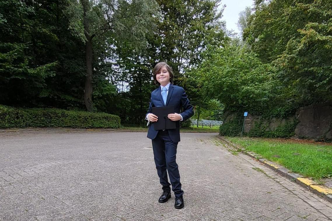 Bambino prodigio Laurent (12) ora ha anche un master in fisica: “Conosco bene solo la materia” (Ostenda)