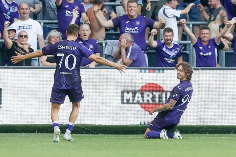 Anderlecht start the Felice Mazzu era with a 2-0 victory against KV Oostende, newcomer Fabio Silva immediately takes the lead