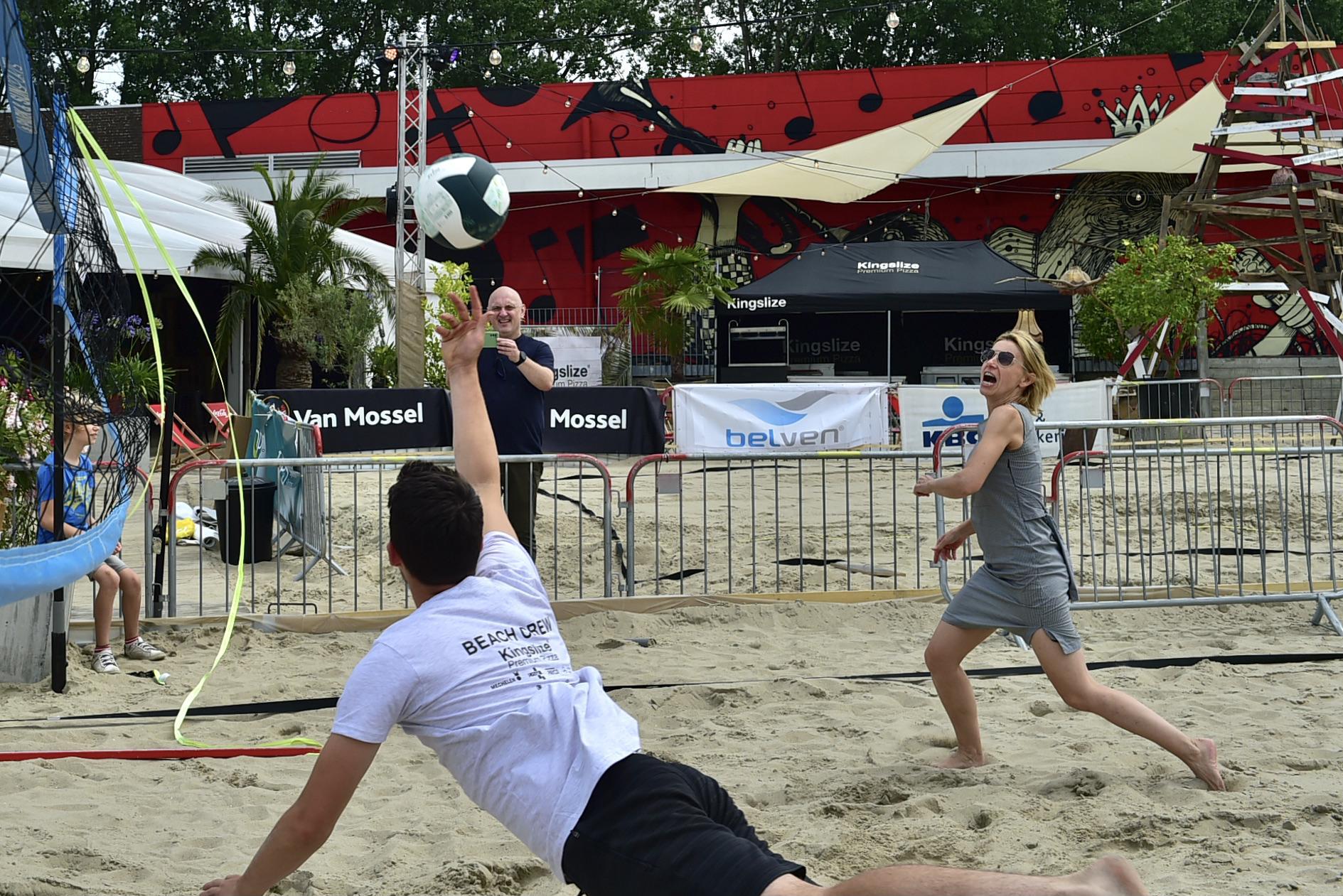 Mechelen Beach bereit für ein viertägiges Volleyballturnier: „Sport, Spiel und Spaß stehen im Mittelpunkt“ (Mechelen)