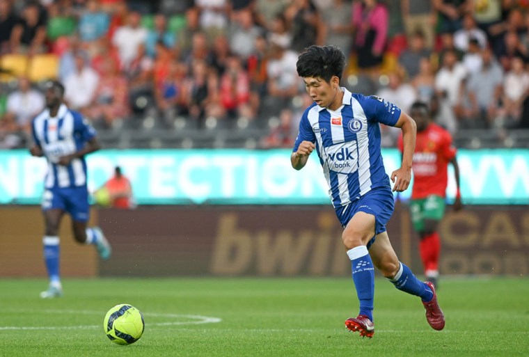AA Gent records second win in a row on the field of KV Oostende, debutant Hong steals the show with a fine kick