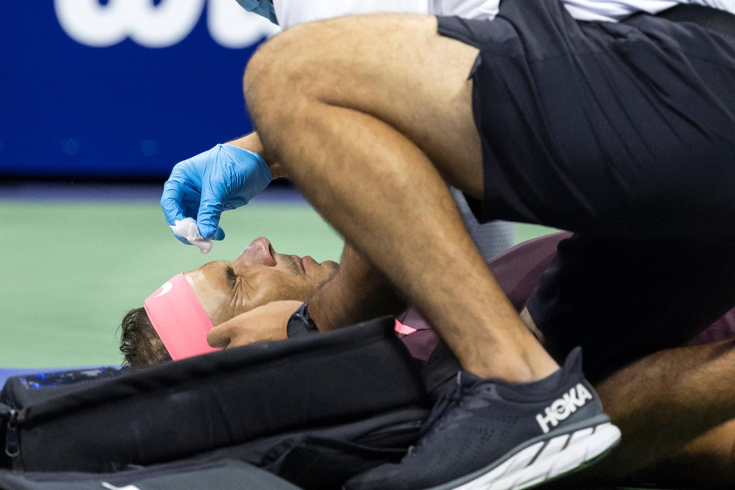 De 36-jarige Spanjaard Rafael Nadal heeft het in de tweede ronde van de US ...