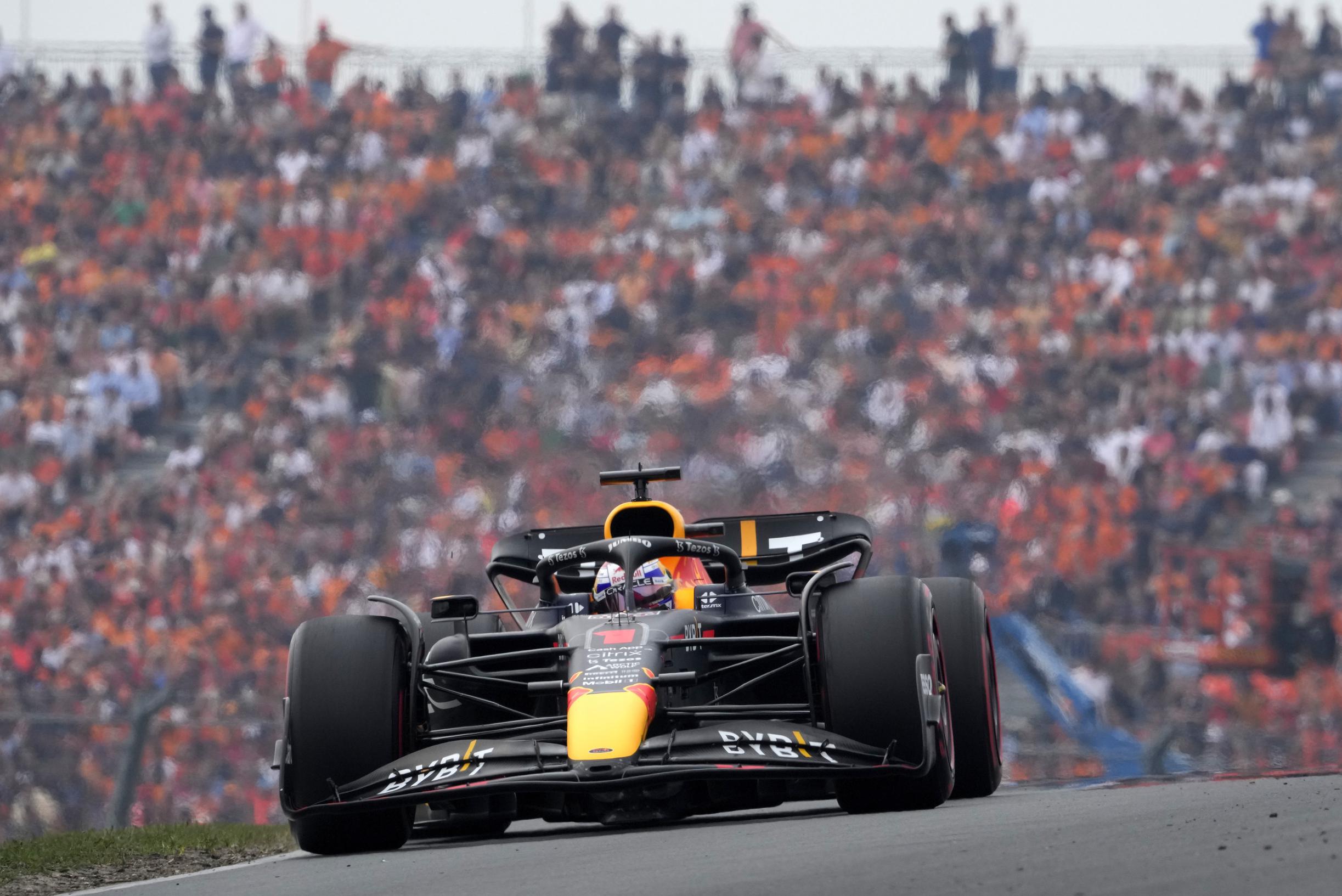 RESULTS GP NETHERLANDS 2022. Max Verstappen gives home fans another