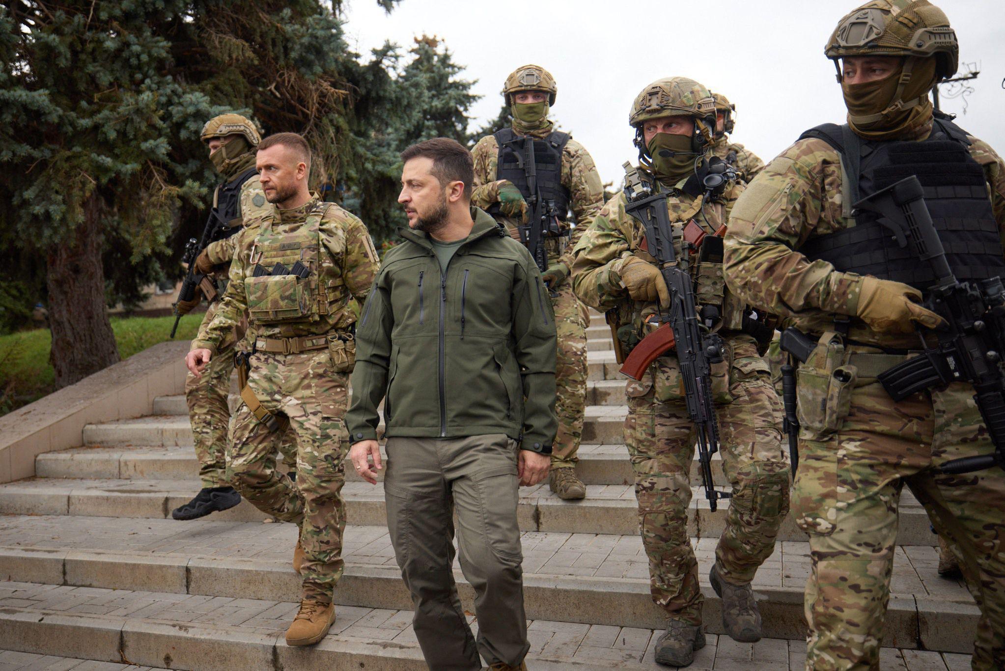 Russen op de Krim verkopen zelfs al hun huizen na Oekraïens offensief “Hun leger is niet meer in staat om aan te vallen” Het Nieuwsblad Mobile foto