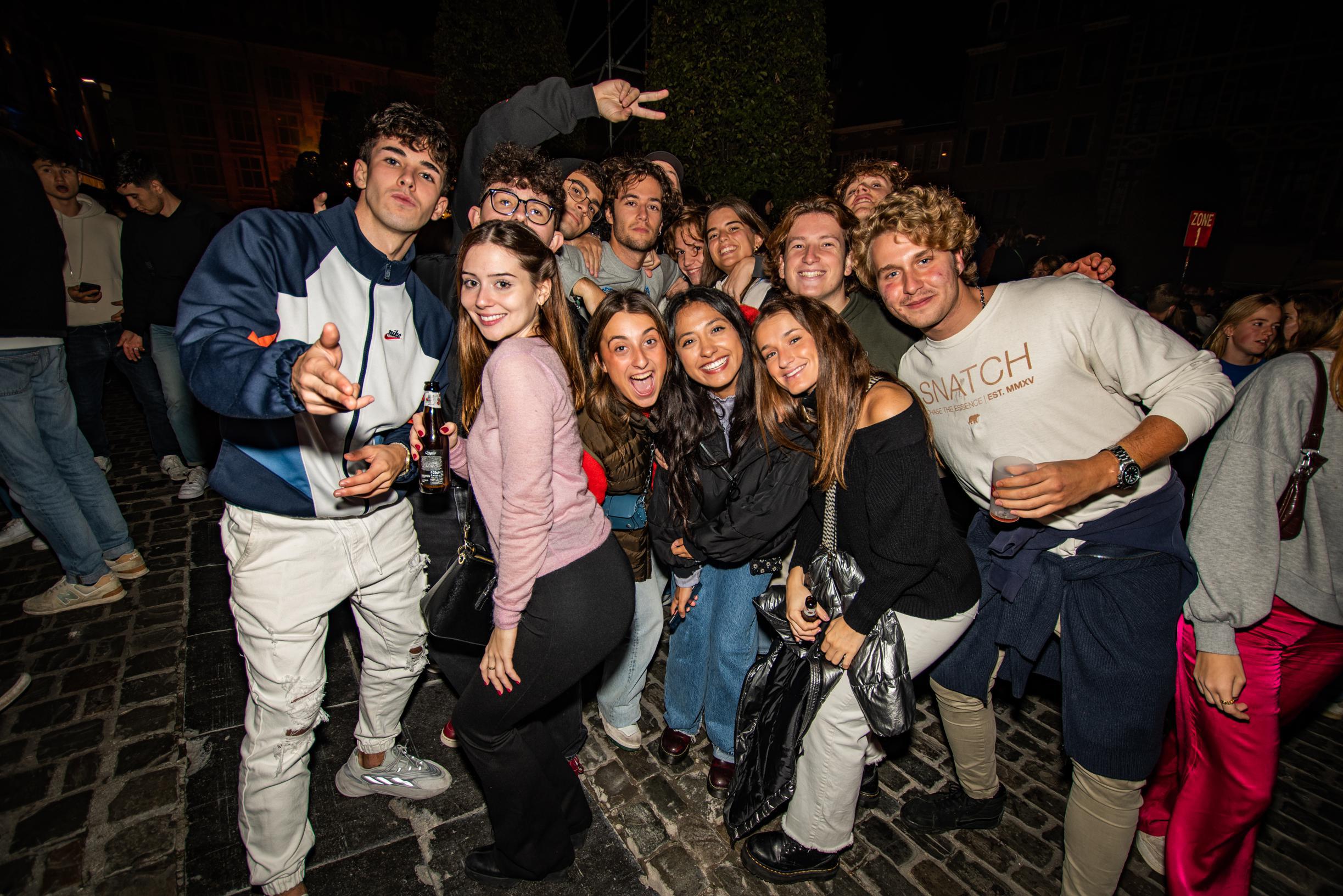 De studenten zijn terug in Leuven: zo verliep de eerste feestnacht op de Oude Markt