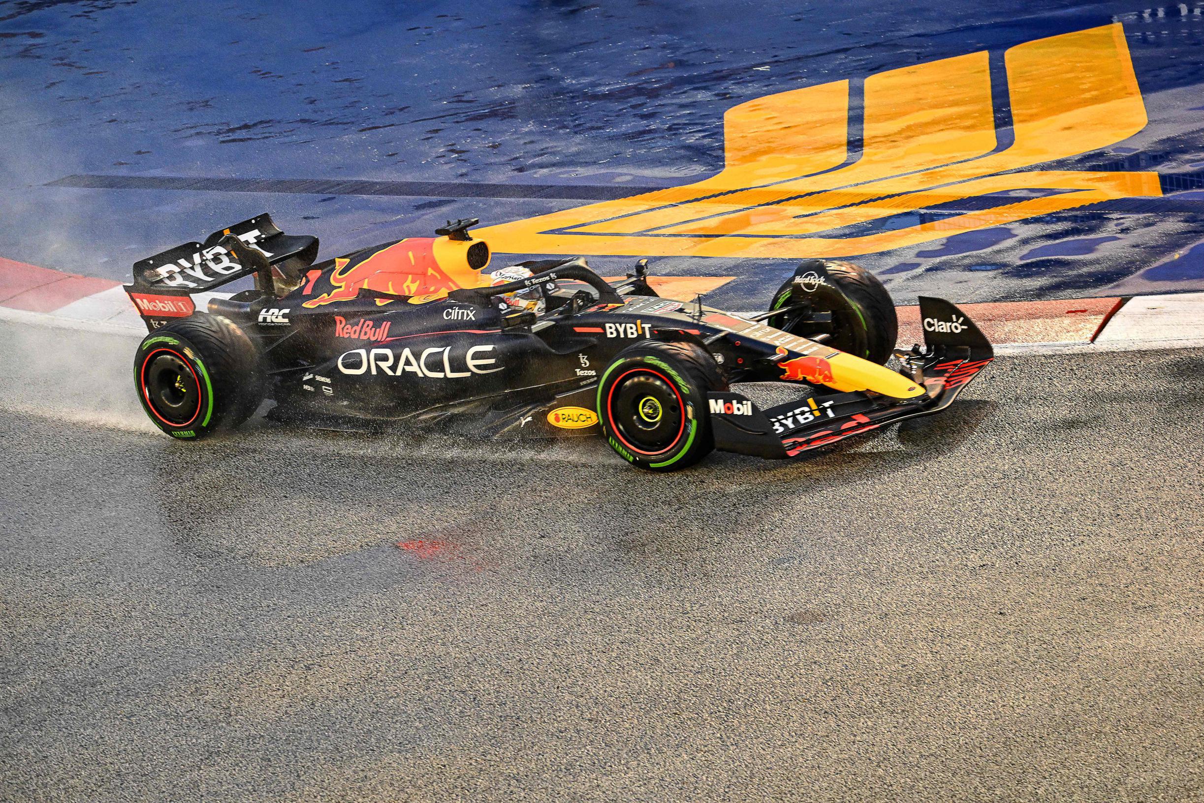 Max Verstappen heeft dit seizoen bijzonder Formule 1-record beet, ook andere liggen nog voor het grijpen | Het Nieuwsblad Mobile