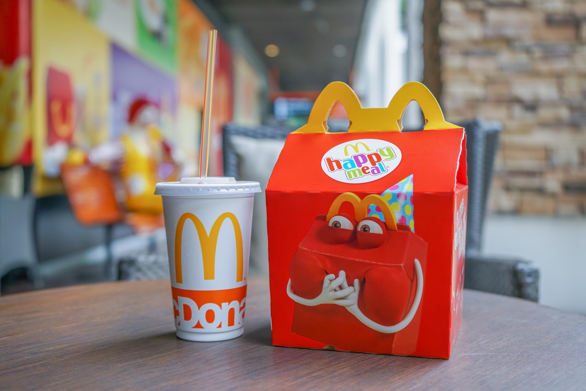 McDonald’s lanceert Happy Meal voor volwassenen Het Nieuwsblad