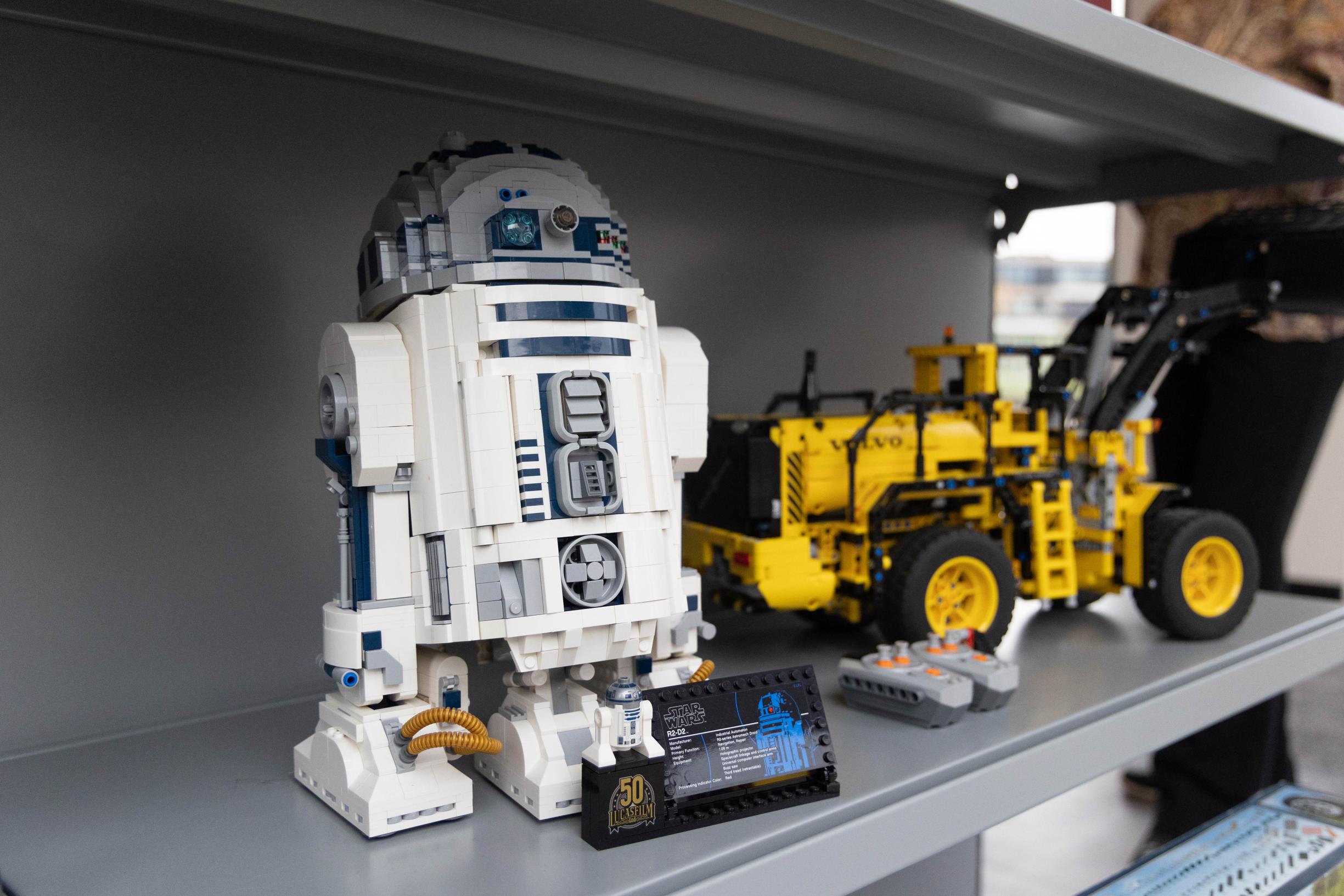 Versterken Componist Kort geleden Speciaalzaak Bouwblokjes in Bilzen voor Lego-fans die zoeken naar oude  bouwsets en zeldzame blokjes | Het Nieuwsblad Mobile