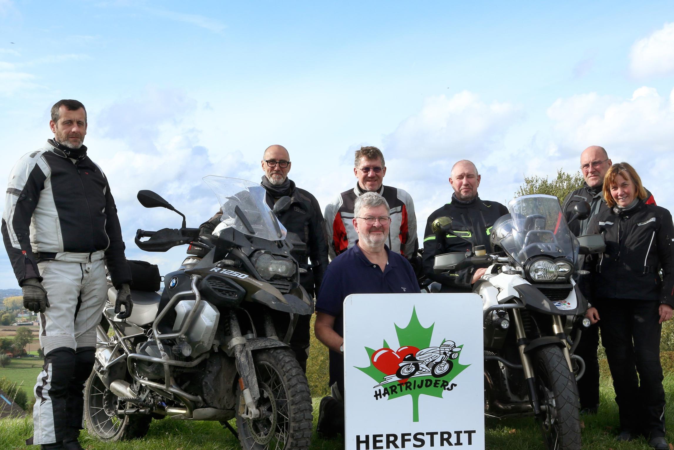 Dertigste Editie Van Legendarische Rondrit Op Motoren Voor Het Goede ...