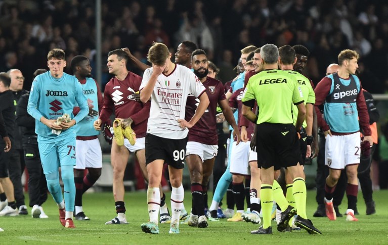 Divock Origi en invaller Charles De Ketelaere gaan met AC Milan pijnlijk onderuit bij Torino