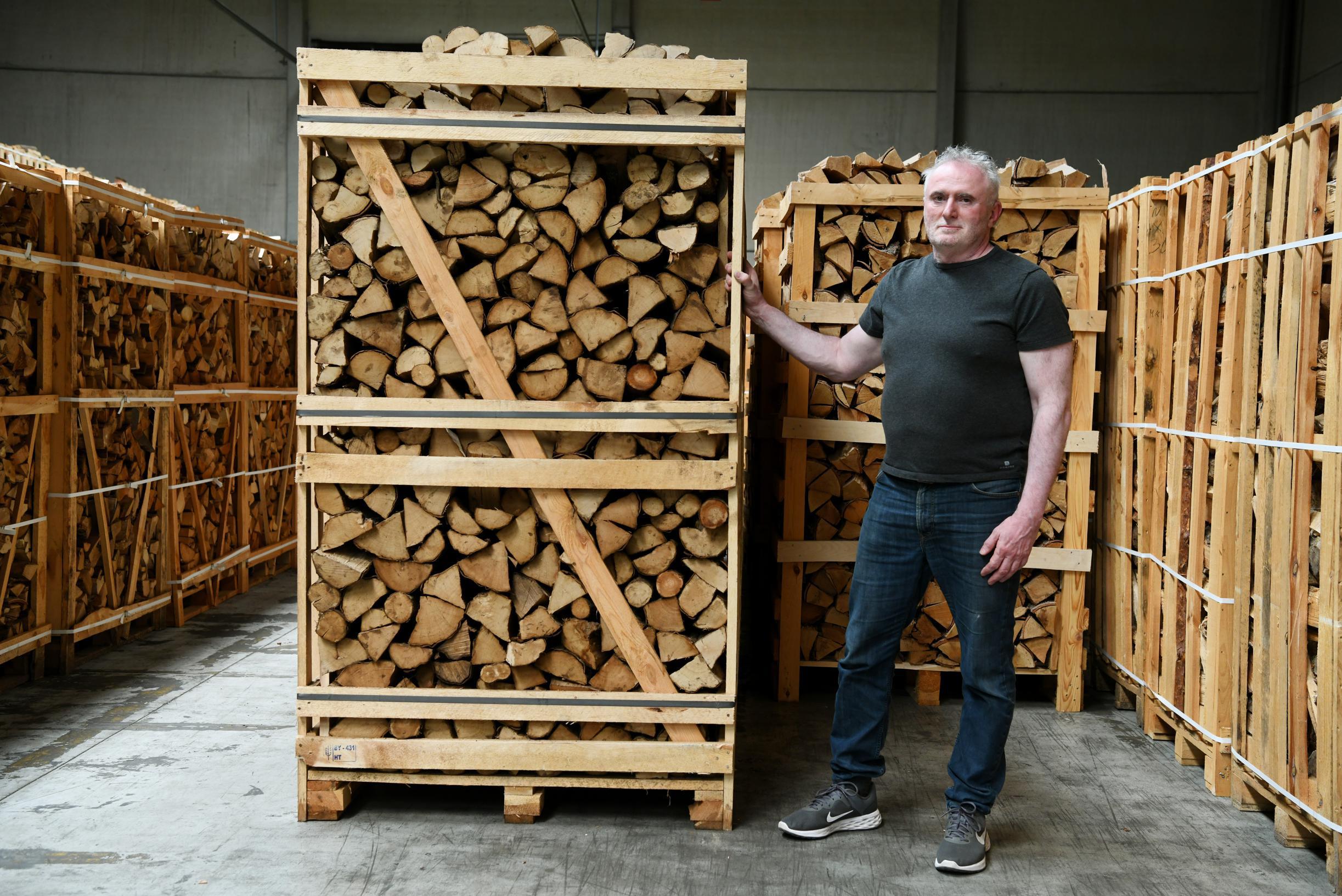 Pilfer limoen breken Opnieuw stoken met houtkachel? Dat kan probleem worden in strenge winter |  Het Nieuwsblad Mobile