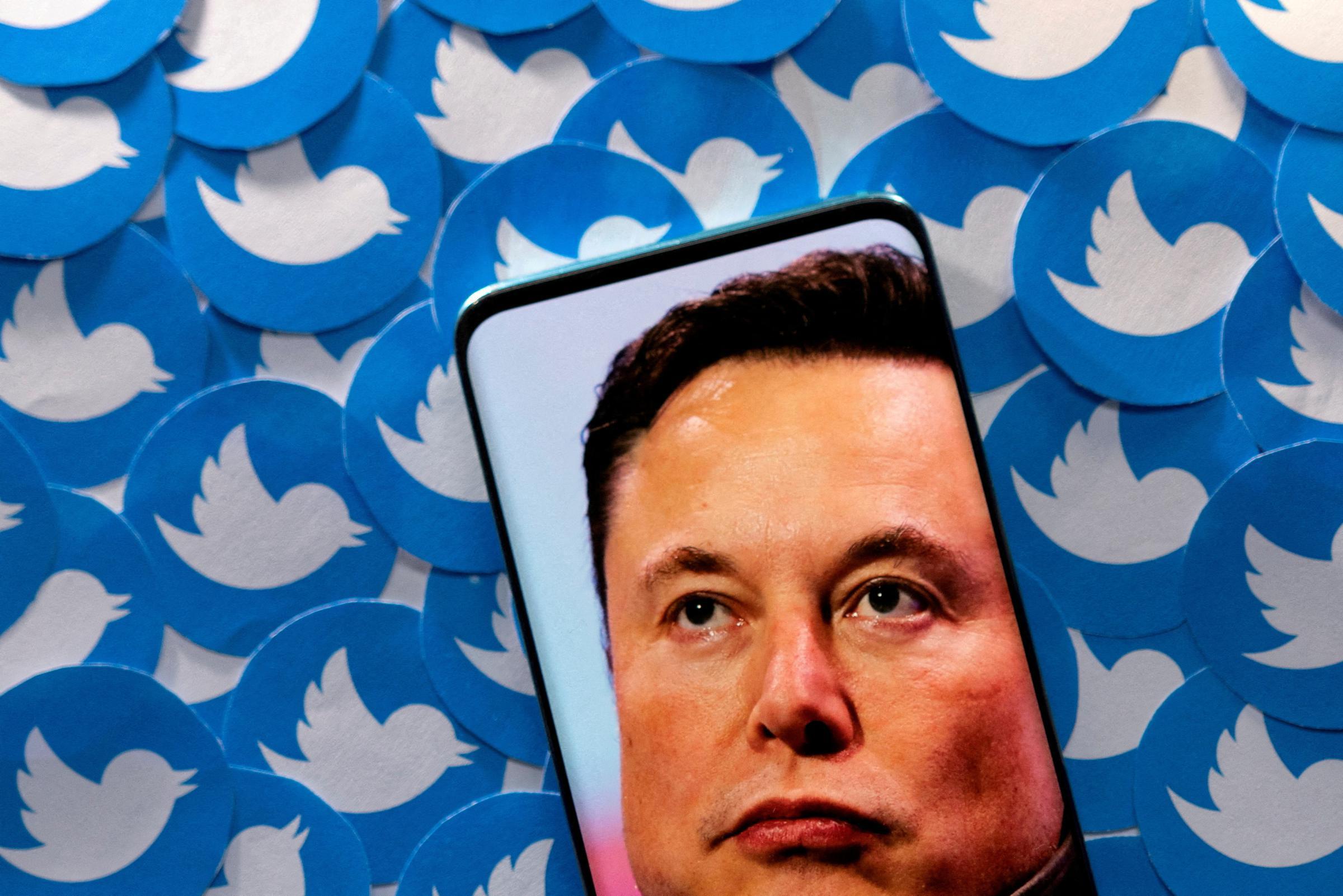Elon Musk vieta alle persone di impersonare lui su Twitter