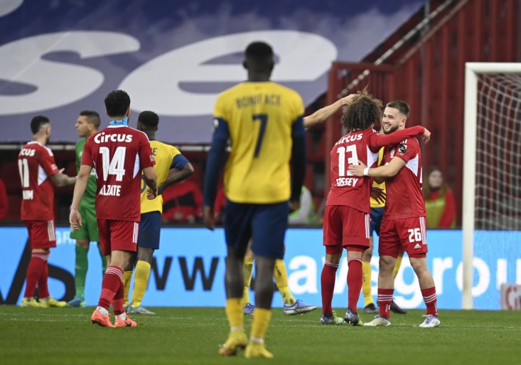 Union laat Standard tot tweemaal toe nog even in de match komen, maar trekt toch verdiende zege over de streep in Sclessin