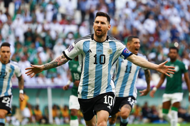 Wat een blamage! Messi gaat met topfavoriet Argentinië meteen onderuit tegen heroïsch Saudi-Arabië