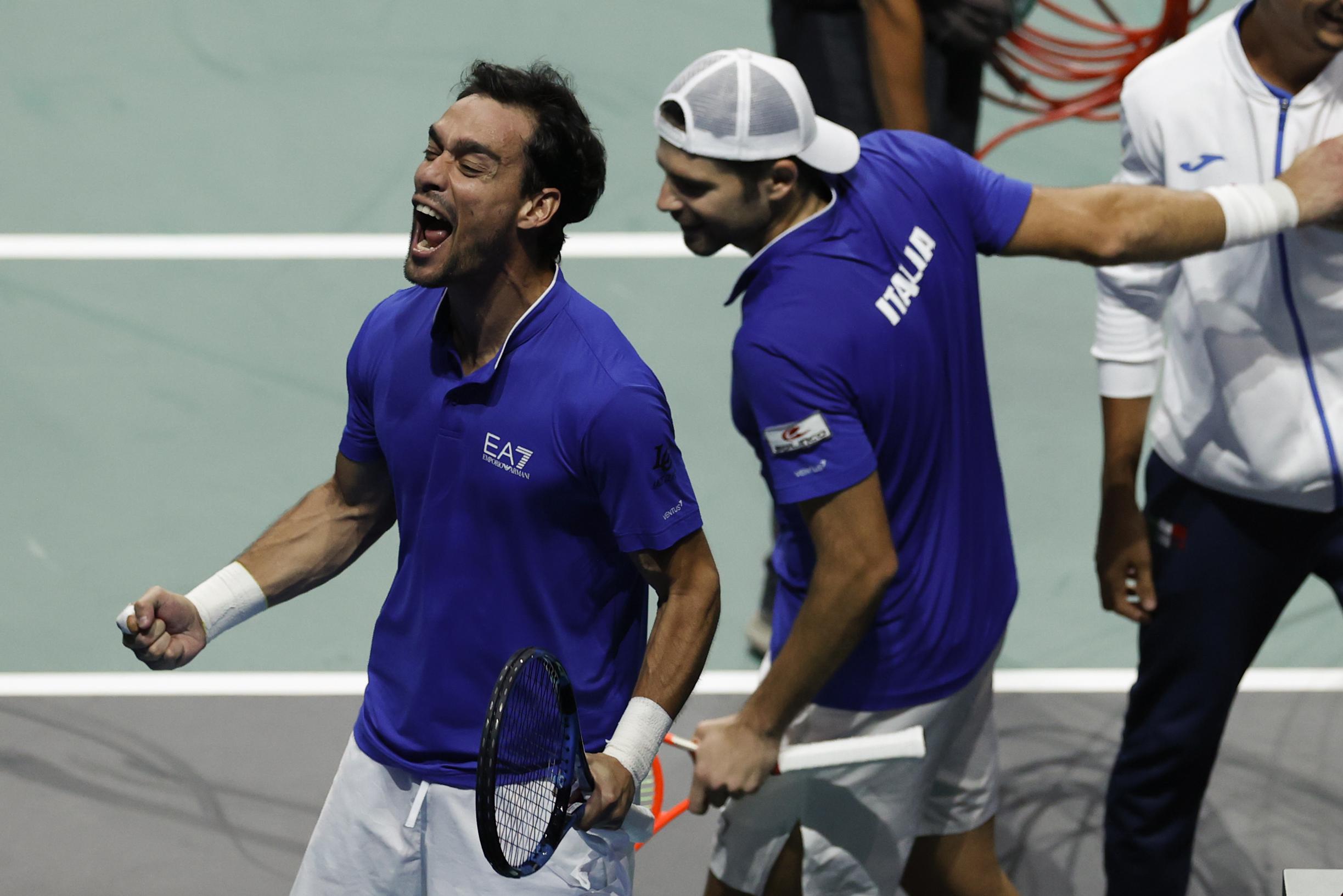 Italianen plaatsen zich ten koste van VS voor halve finales van de Davis Cup