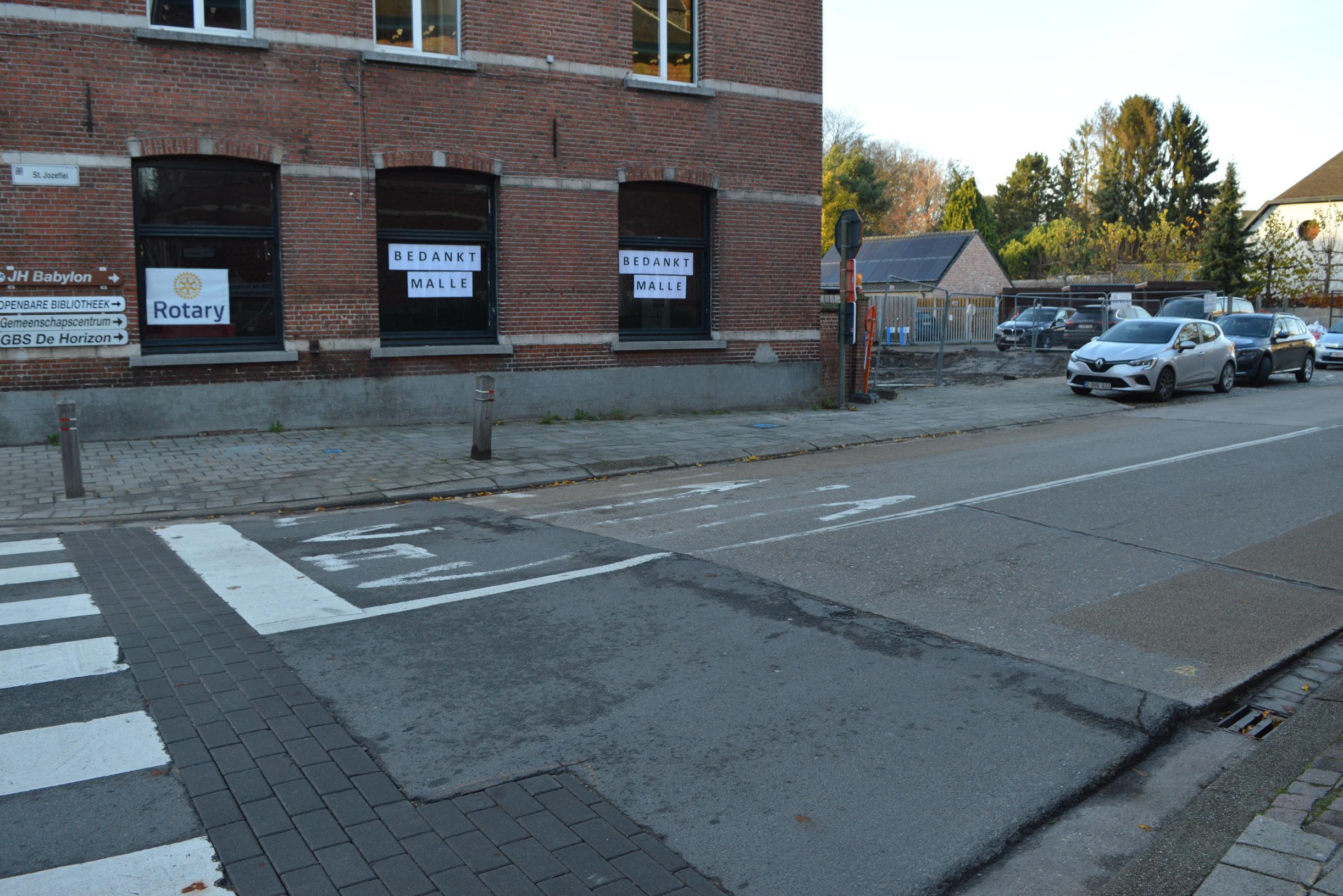 Vlaams Belang klaagt over toestand wegmarkeringen